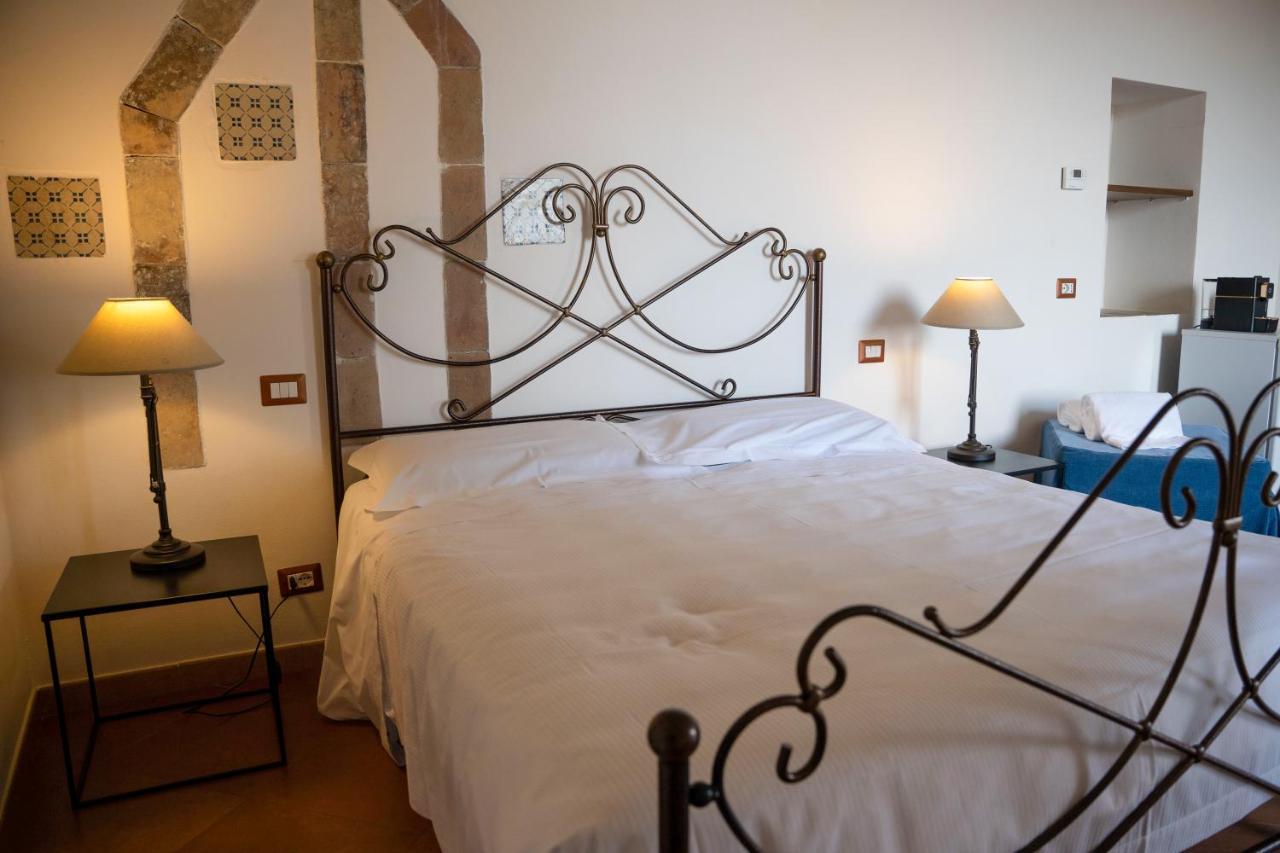 Dimora Santa Barbara Hotel Matera Bagian luar foto