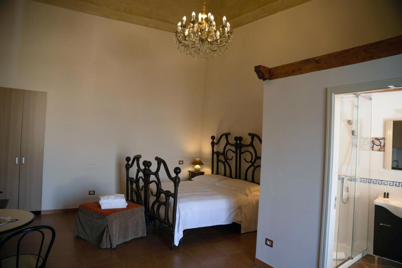 Dimora Santa Barbara Hotel Matera Bagian luar foto