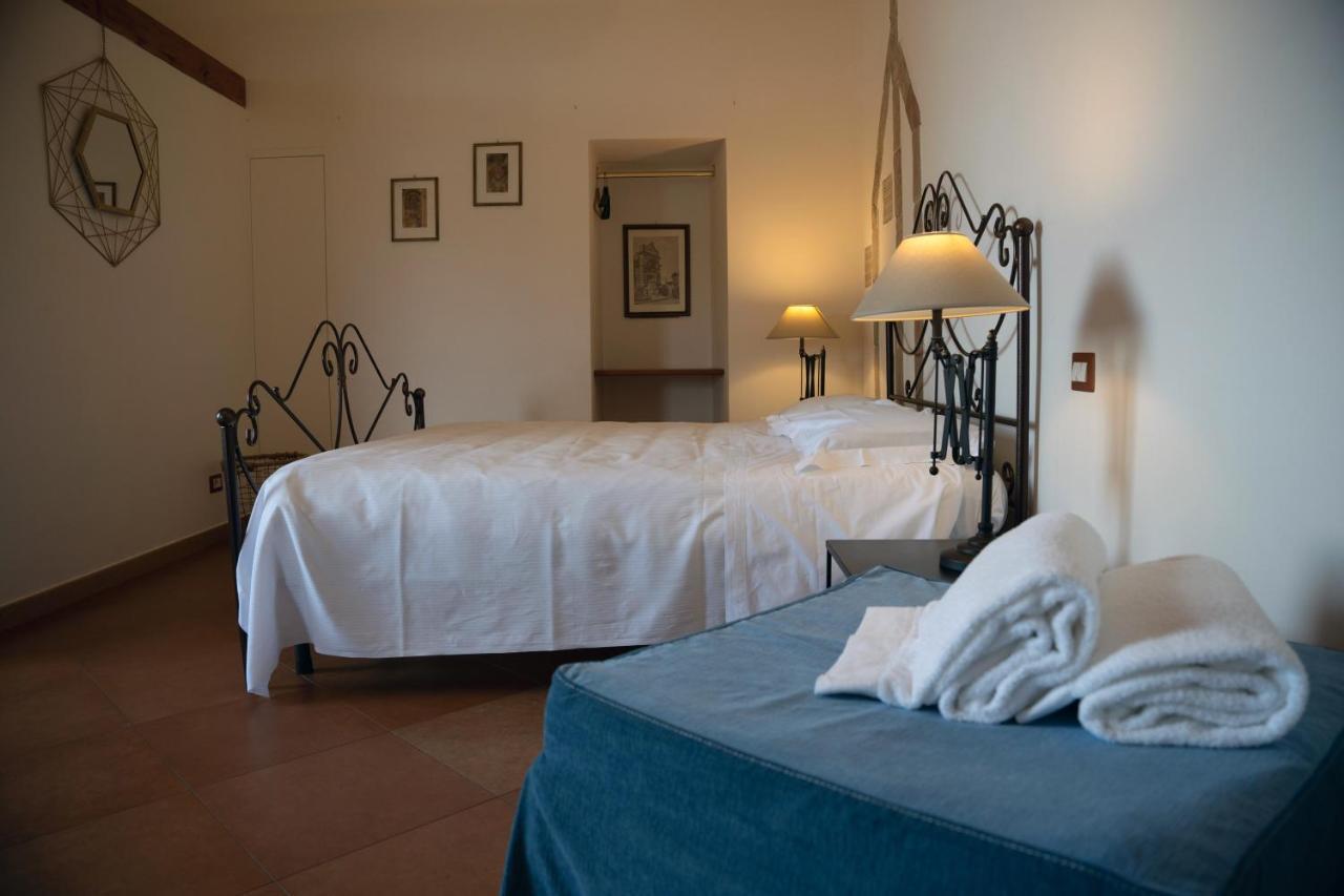 Dimora Santa Barbara Hotel Matera Bagian luar foto