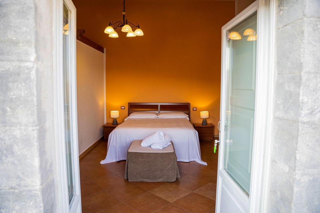 Dimora Santa Barbara Hotel Matera Bagian luar foto