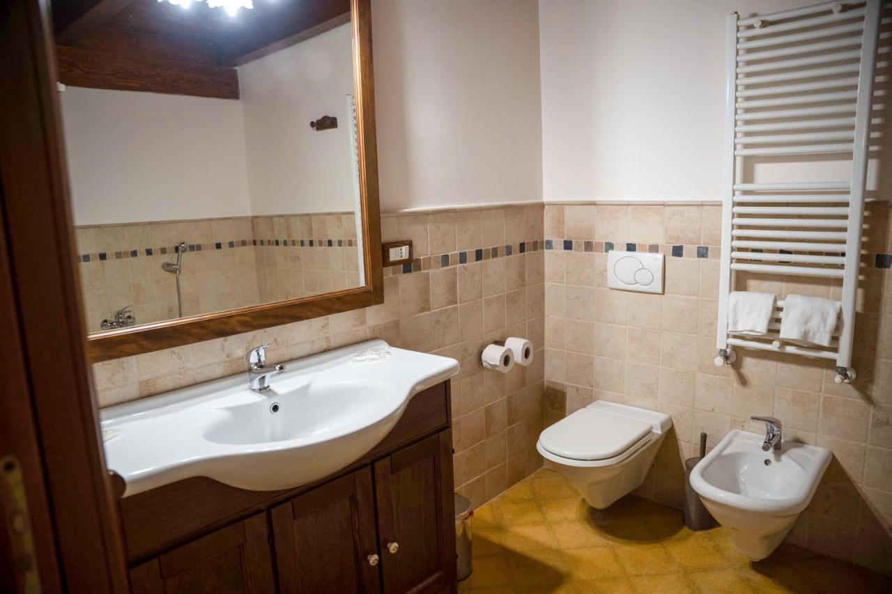 Dimora Santa Barbara Hotel Matera Bagian luar foto