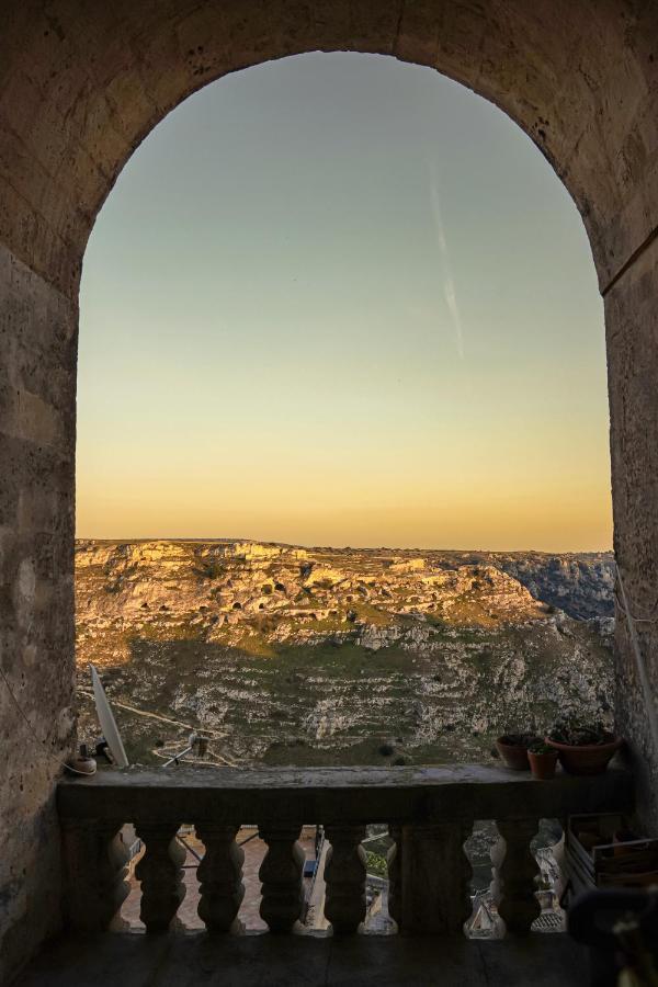 Dimora Santa Barbara Hotel Matera Bagian luar foto