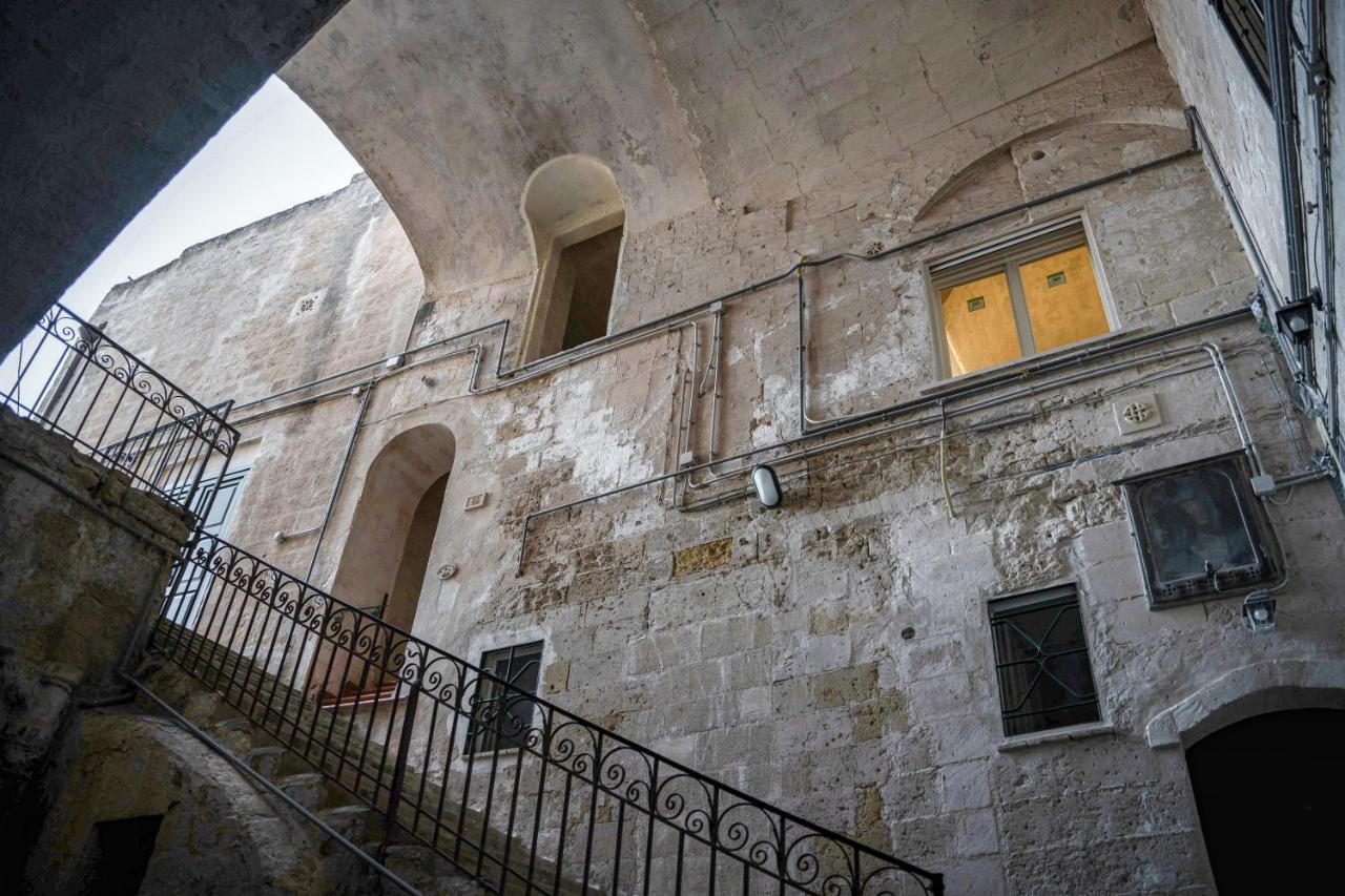 Dimora Santa Barbara Hotel Matera Bagian luar foto