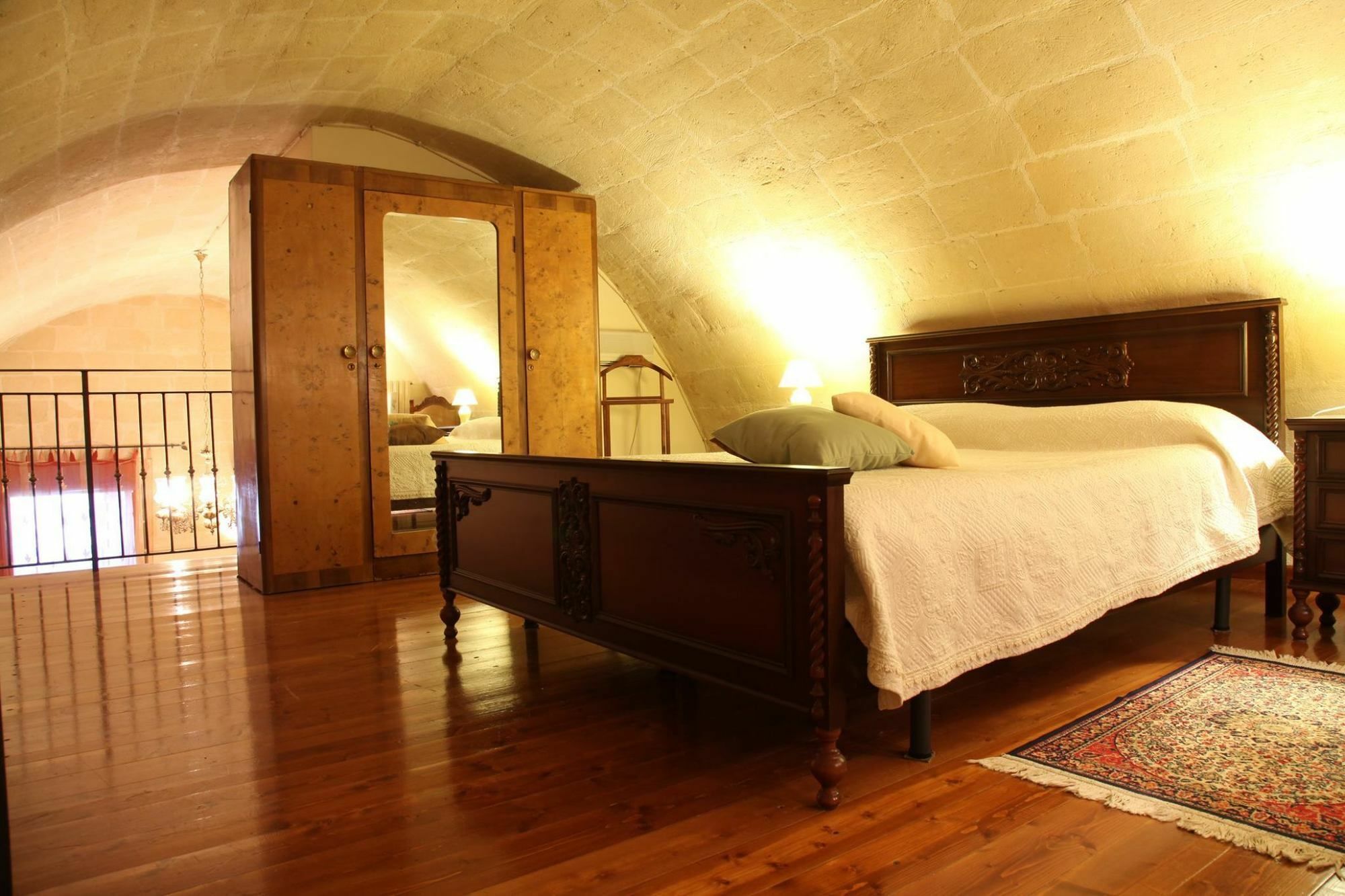 Dimora Santa Barbara Hotel Matera Bagian luar foto